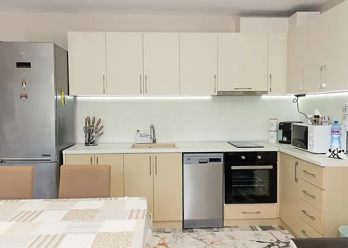 Апартамент Golden Sands 1bd By Flat Mаnager