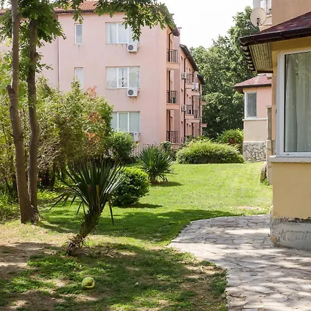 Golden Sands 1bd By Flat Mаnager Apartment